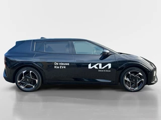 Kia EV4 Hatchback GT-PlusLine 81.4 kWh | Schuif/kanteldak | Lederen bekleding | 360 Graden camera | Head up display | Elektrische achterklep | Elektrische stoel verstelling met geheugen | Stoel verwarming + ventilatie voor | Dodehoek camera | Draadloze oplader / 7