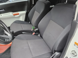 Suzuki Ignis 1.2 Smart Hybrid NAVI TEL ECC LM CC KEYLESS / 35