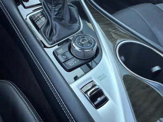Infiniti Q60 Coupé 2.0t Premium Tech *Schuif-/Kanteldak & ACC* / 37