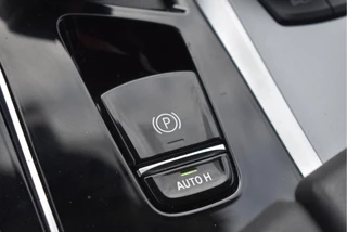 BMW 5 Series Touring 520i Executive Edition Facelift  | NL-Auto | Elekt.trekhaak | Historie | Carplay | Navi | DAB | Full LED | Zeer netjes / 65