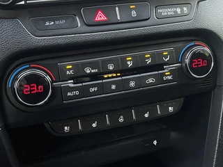 Kia Ceed 1.4 T-GDi ExecutiveLine | Trekhaak | Navi | Clima | Camera | JBL | Cruise Control / 25