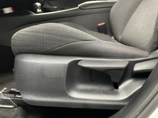 Toyota C-HR 1.2 Dynamic CAMERA NAVIGATIE TREKHAAK ECC CRUISE LM. / 17