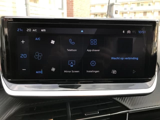 Peugeot 208 Allure PureTech 100pk / 17