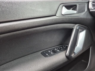 Peugeot 308 SW 1.2 PureTech Blue Lease Premium|Automaat|NAP / 26