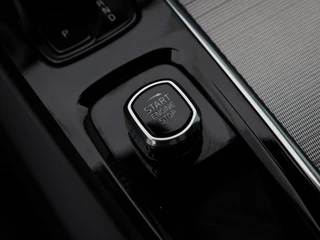 Volvo XC60 2.0 T8 455 Pk Plug-in hybrid AWD Plus Bright | Panoramadak | Trekhaak | 360° Camera | Harman Kardon | Leder | 19 Inch | 35.116 Km!! / 29