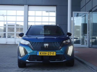 Peugeot e-2008 EV Allure 54 kWh | tot 406km WLTP range | SOH 96% | Parkeersensoren voor + achter | Draadloos Apple Carplay/Android Auto | Cruise Control | Privacy Glass / 2