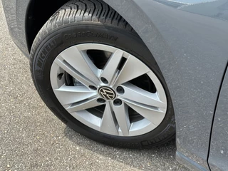 Volkswagen Golf Variant 1.5 eTSI DSG Life Trekhaak | Navi | Adap. Cruise | 4-season | Rijklaar incl. garantie / 8