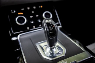 Land Rover Range Rover Evoque 2.0 P200 AWD SE  Panorama 360 Camera Leder / 24