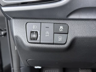 Kia Stonic 1.0 T-GDi MHEV DynamicPlusLine  - Camera - Stoel/stuurverarming - AppleCarplay - Android Auto - Fabrieksgarantie tot 04-2032 of 150.000km / 23
