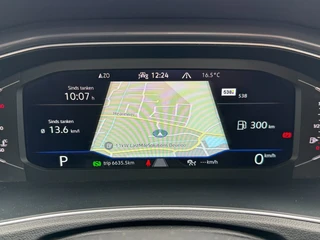 Volkswagen T-Roc 1.5 TSI Sport Business R-Line / Pano / ACC / Led / IQ Drive / Camera / Trekhaak . / 39
