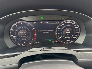 Volkswagen Passat Variant 1.4 TSI ACT Highline Business R / Pano / Massage / Camera / Sportleder / Trekhaak / Zeer mooie auto ! / 50