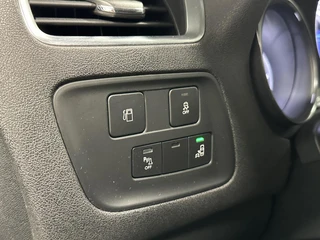 Citroen C4 1.2 PureTech Feel Collection CARPLAY TREKHAAK CRUISE ECC LM. / 18