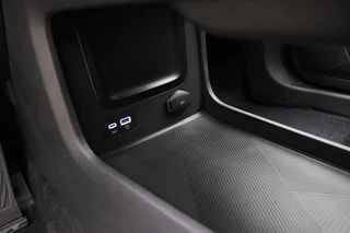 Jaecoo 7 Exclusive | RIJKLAAR INCLUSIEF €2.500,- REGISTRATIEVOORDEEL | Glazen schuif-/ kanteldak | 7 jaar garantie tot 150.000 km | 360 3D Camera | Lederen bekleding | Stoelventilatie & verwarming | Elektrische achterklep | Apple Carplay/Android auto / 46