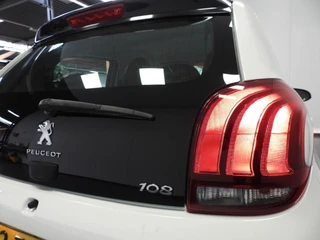 Peugeot 108 1.0 e-VTi Active Premium / 21