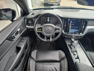 Volvo S60 2.0 T4 R-DESIGN AUTOMAAT  Lederen sportstoelen | Open dak | Harman Kardon | HUD / 13