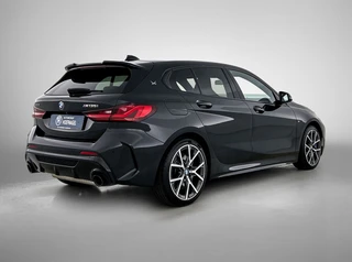 BMW 1-serie M135i xDrive | Camera | Stoelverwarming |Harman/Kardon | HeadUp Display | Cruise Control / 2