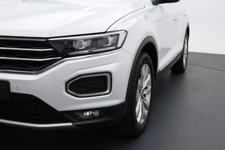 Volkswagen T-Roc 1.5 TSI DSG Sport Adaptive l Camera l Virtual Cockpit / 10