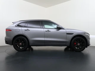 Jaguar F-PACE 2.0 P400e PHEV HSE VAN: 40.900,- VOOR: 38.877,- UW VOORDEEL: 2.023,- RIJKLAARPRIJS INCL 12 MND BOVAG GARANTIE| PANORAMA DAK | EL.STOELEN MET GEHEUGEN | HEAD UP | STOEL + STUUR VERWARMING | LEDER| 360 CAMERA / 11