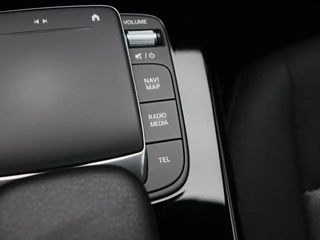 Mercedes-Benz CLA-klasse Shooting Brake 180 Business Solution 136 Pk Automaat | Stoelverwarming | Camera | Cruise Control | CarPlay | Climatronic | 16 Inch | 97.722 Km !! / 30