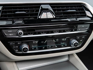 BMW 5-serie 530e iPerformance High Executive / 15