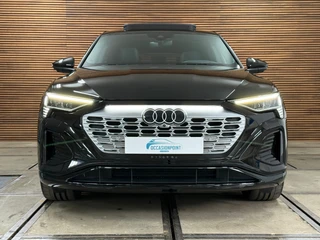 Audi Q8 Sportback e-tron 50 quattro S Edition 95 kWh | Pano | B&O| 22” | Massage | Adaptive Cruise | Matrix LED / 12