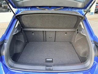 Volkswagen T-Roc 1.0 TSI Life  | LED | Apple Carplay | Adapt. Cruise | DAB+ | PDC v+a incl. Camera / 68