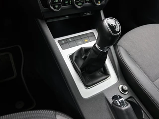 Škoda Octavia Combi 1.5 TSI Greentech Ambition Stoelverwarming | Navigatie | Parkeersensoren | Airco / 18