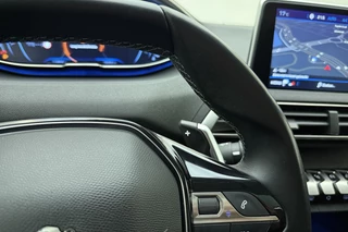 Peugeot 5008 1.2 PureTech Crossway Leer/Alcantara l 360 camera l Schuif-Kanteldak l Focal l Climate control l Cruise Control Adaptief l Full-LED l DAB l Apple Carplay & Android Auto / 24