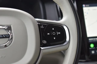 Volvo S90 2.0 T8 AWD Inscription / 18