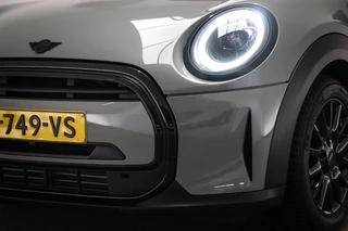 MINI 5-Deurs 1.5 Cooper Business Edition | CLIMA | STOELVERWARMING | DAB | APPLE | MOONWALK GREY / 17