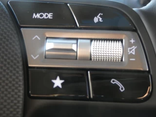 HYUNDAI Inster 49 kWh 115pk 4-zits Evolve Sky / 21