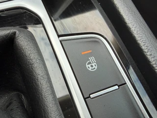Volkswagen Passat Variant 1.4 TSI ACT Highline Business R / Pano / Massage / Camera / Sportleder / Trekhaak / Zeer mooie auto ! / 53