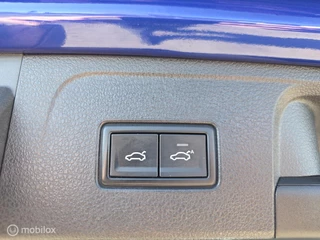 Variant 1.5 TSI R-Line | Trekhaak | Virtual Cockpit | Alcantara | Keyless | Stoelverw. | 17" LMV | PDC V+A / 34