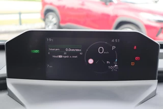 Toyota bZ4X Touring Dynamic 75 kWh NIEUW & DIRECT LEVERBAAR! BLIND-SPOT PARK-SENSOREN STOEL/STUURVERW APPLE/ANDROID 18" LM-VELGEN / 24