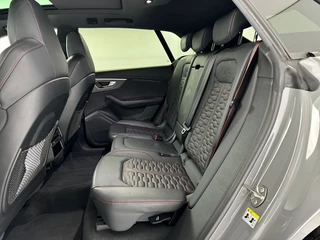 Audi RSQ8 4.0 TFSI RS Q8 Quattro Panoramadak | Luchtvering | 23'' L.M. Velgen / 20
