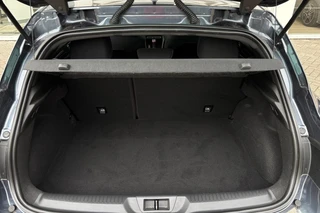Renault Mégane 1.8 RS 280pk | HANDBAK | LED | 18" LMV | 4WS | / 33