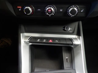 Audi Q3 40 TFSI 190pk S tronic quattro Edition One / 29