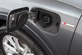 Audi Q3 Sportback 45 TFSI e S-Line Keyless Achteruitrijcamera Navigatie / 30