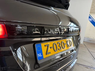 Land Rover Range Rover Evoque 2.0 D165 AWD R-Dynamic HSE | Black Edition | PANO | Leder | Meridian | Winter Pakket | 20inch | ACC / 26