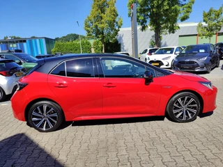 Toyota Corolla 1.8 HYBRID STYLE BI-TONE STOELVERW TREKHAAK KEYLESS 17'' LM-VELGEN APPLE/ANDROID CLIMA AD-CRUISE PRIVACY GLASS / 8