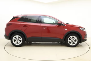 Opel Grandland X 1.2 Turbo Business Executive 130pk | Automaat | Navigatie | Camera | Climate Control | Stoel- Stuurverwarming | Cruise Control | AGR Stoelen / 10