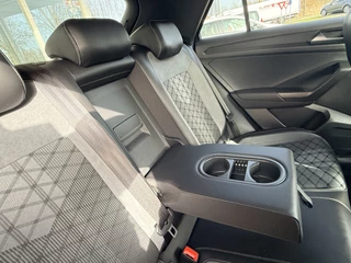 Volkswagen T-Roc 1.5 TSI R-Line Edition  | LED | Keyless | Virtual Cockpit | Apple/Android | Adapt Cruise | PDC v+a incl. camera / 75