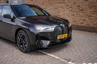 BMW iX xDrive40 Sport Edition 77 kWh, BTW, Laser, H&K, Pano / 30