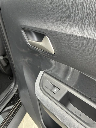 Opel Frontera 1.2 Turbo 145Pk Automaat Hybrid GS | DEMO | Climate control | Navigatie | Winterpakket | Camera | Parkpilot | Led | Private-Glas | Elektrisch Pakket | LM-Velgen / 40