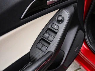 Mazda 3 2.0 GT-M | Leder | Xenon | Keyless | Head-up display | Bose | Trekhaak | PDC v+a | Stoelverwarming / 34