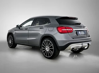 Mercedes-Benz GLA-klasse 180 Business Solution AMG | Trekhaak | CarPlay | Camera | Navigatie | Cruise Control / 8