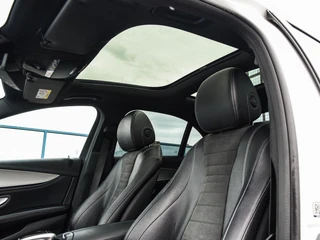 Mercedes-Benz E-klasse 220 d AMG Line Night Edition Panoramadak Widescreen Sfeerverlichting Apple CarPlay Android Auto Camera Stoelverwarming LED / 13