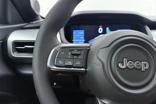 Jeep Avenger Summit 54 kWh | Stoelverwarming | Elektrische achterklep | Achteruitrij camera | Cruise Control / 20