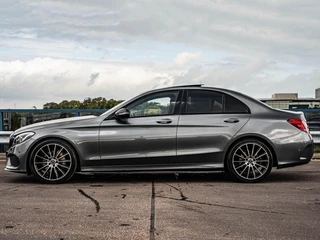 Mercedes-Benz C-klasse 180 AMG Night Edition | Panoramadak | Burmester | Memory | 360 Camera | Leder | LED | Sfeerverlichting | Stoelverwarming | 19" / 8