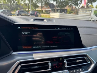 BMW X5 XDRIVE45E M-Sport Bowers & Wilkins Pano Softclose Laser Trekhaak Mooi vol uitgevoerd! / 64